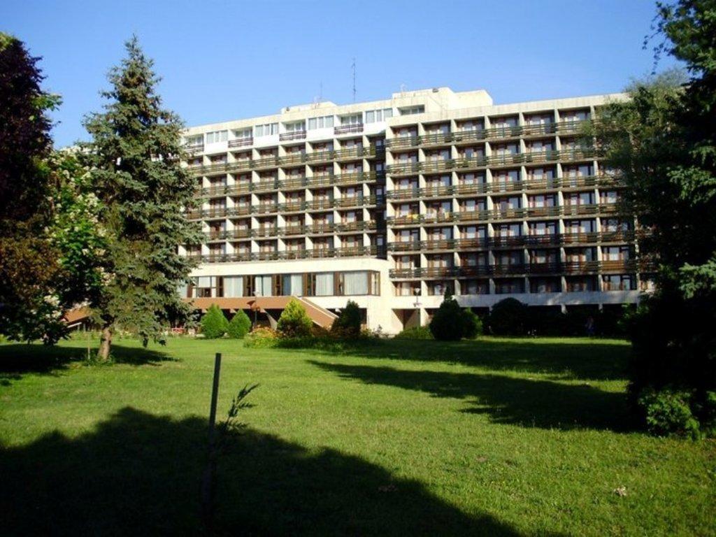 Riviera Park Hotel Balatonföldvár Buitenkant foto