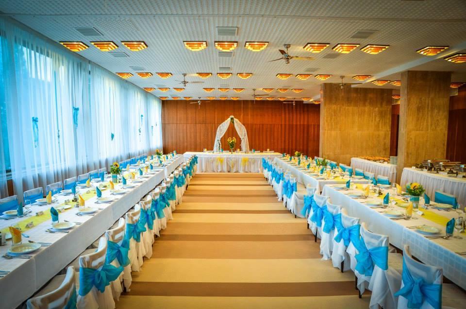 Riviera Park Hotel Balatonföldvár Buitenkant foto