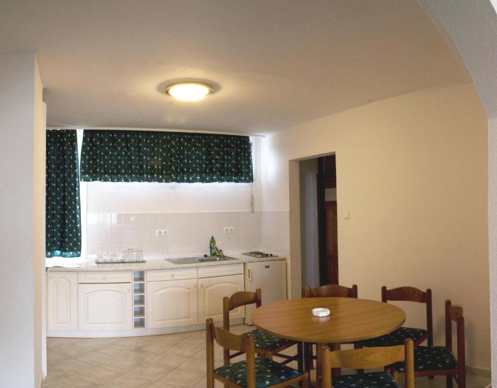 Riviera Park Hotel Balatonföldvár Buitenkant foto